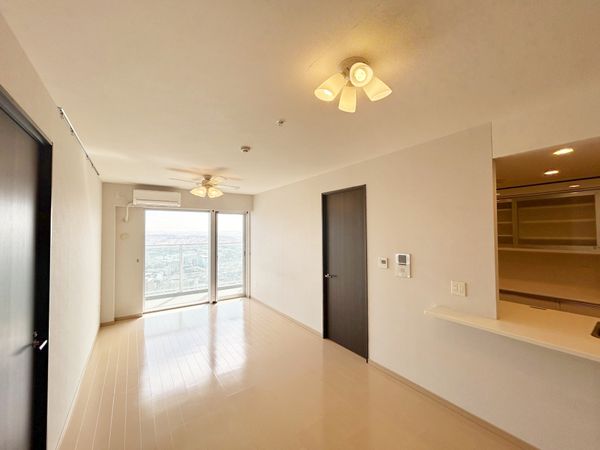 上大岡タワーザレジデンス LDK約17.6帖 上大岡タワーザレジデンス LDK約17.6帖