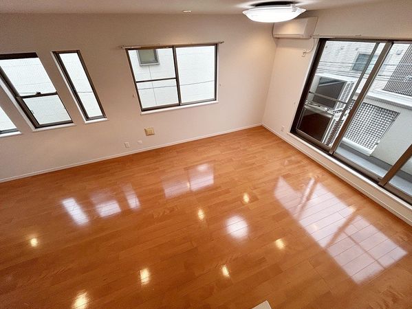 渋谷区本町四丁目戸建 LDK 渋谷区本町四丁目戸建 LDK