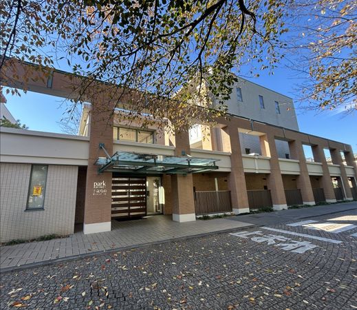 パークホームズ千歳烏山ガーデンズコートWEST棟 外観 パークホームズ千歳烏山ガーデンズコートWEST棟 外観