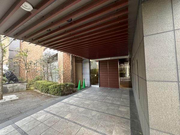 ライオンズ東京根岸レジデンス エントランス ライオンズ東京根岸レジデンス エントランス