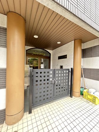 クレセント川原 エントランス クレセント川原 エントランス