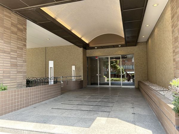 石神井公園ピアレス・ザ・タワー エントランス(外) 石神井公園ピアレス・ザ・タワー エントランス(外)