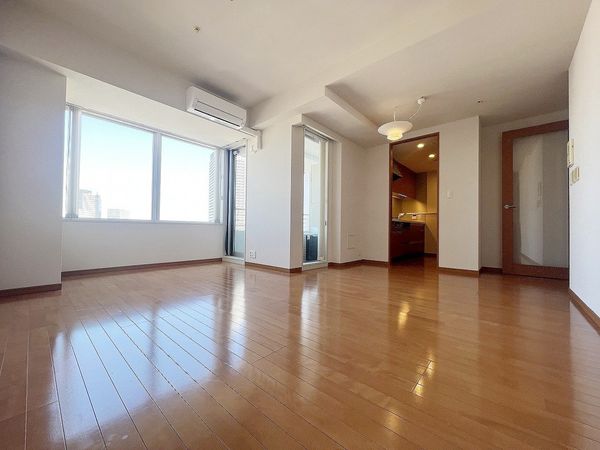 シティタワー新宿新都心 約12.7帖リビングダイニング(エアコン交換) シティタワー新宿新都心 約12.7帖リビングダイニング(エアコン交換)