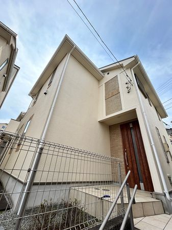 東百合丘1丁目戸建 建物外観 東百合丘1丁目戸建 建物外観