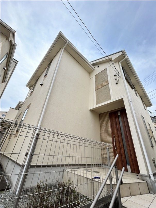 東百合丘1丁目戸建 建物外観 東百合丘1丁目戸建 建物外観