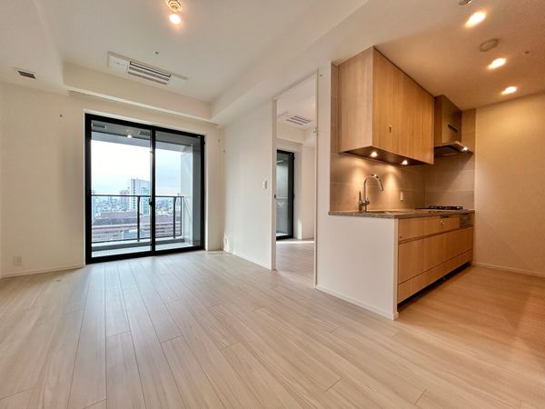 WORLD TOWER RESIDENCE LD(約10.9帖)・キッチン(約3.8帖) WORLD TOWER RESIDENCE LD(約10.9帖)・キッチン(約3.8帖)