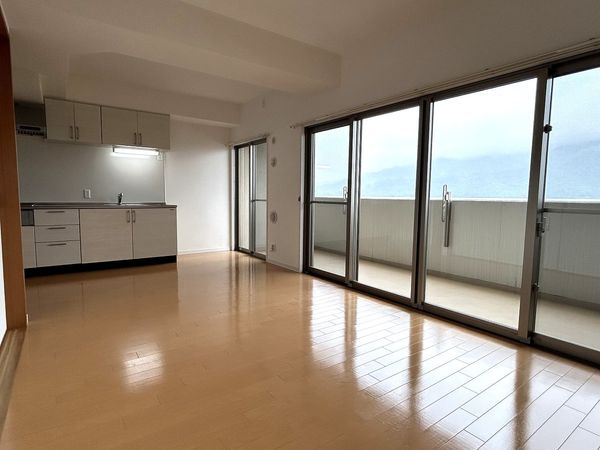 アスレ東原Ⅱ番館 LDK(約13.1帖) アスレ東原Ⅱ番館 LDK(約13.1帖)
