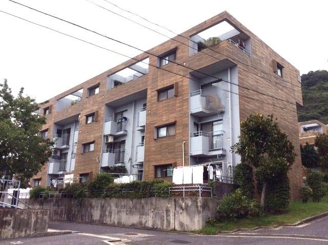 鈴が峰第2住宅18号棟 外観 鈴が峰第2住宅18号棟 外観