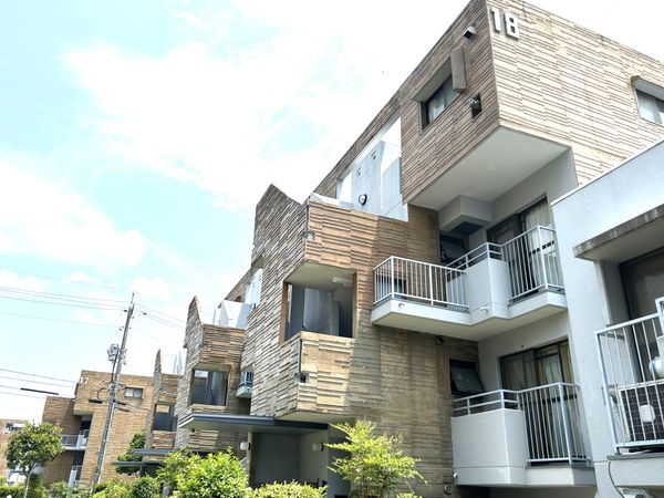 鈴が峰第2住宅18号棟 外観 鈴が峰第2住宅18号棟 外観