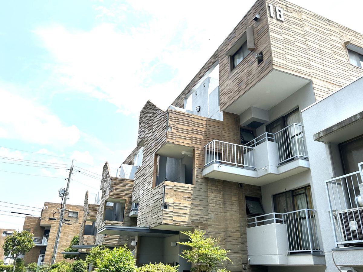 鈴が峰第2住宅18号棟 外観 鈴が峰第2住宅18号棟 外観