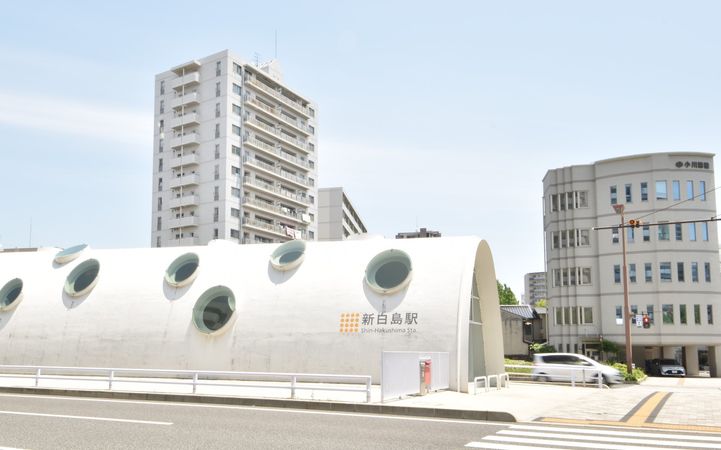 グランデ白島 JR「新白島」駅(約460m) グランデ白島 JR「新白島」駅(約460m)