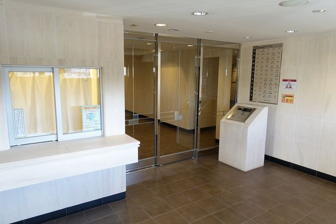 アルファライフ岡大医学部前 エントランス アルファライフ岡大医学部前 エントランス
