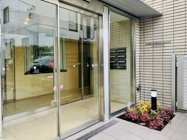 表参道レジデンス エントランス 表参道レジデンス エントランス