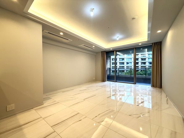 三田ガーデンヒルズ ウエストヒル LDK約20帖(エアコン・床暖房付) 三田ガーデンヒルズ ウエストヒル LDK約20帖(エアコン・床暖房付)