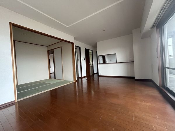 モンセーヌ住吉川公園1番館 リビング/居室 モンセーヌ住吉川公園1番館 リビング/居室