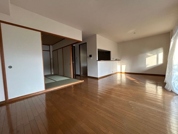 ロイヤルアーク芦屋 リビング/居室 ロイヤルアーク芦屋 リビング/居室