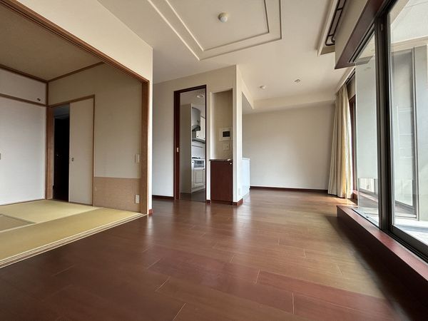 ロイヤルグラン芦屋 リビング/居室 ロイヤルグラン芦屋 リビング/居室