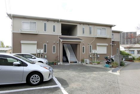 ガーデンハウスカローサ 駐車場 ガーデンハウスカローサ 駐車場