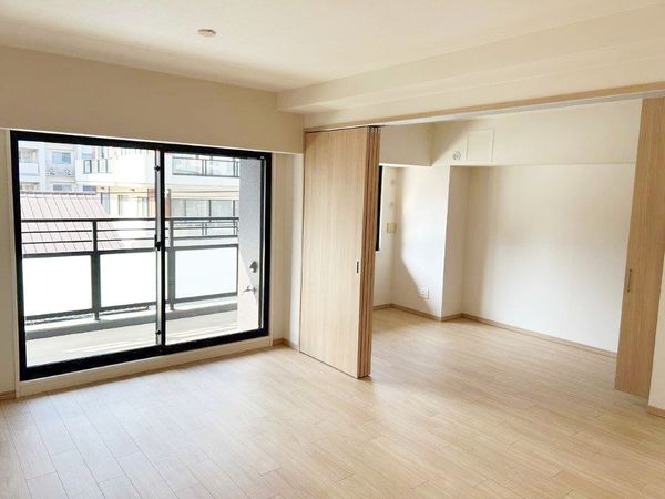 イーグルコート御所南衣棚別邸 リビング・居室 イーグルコート御所南衣棚別邸 リビング・居室