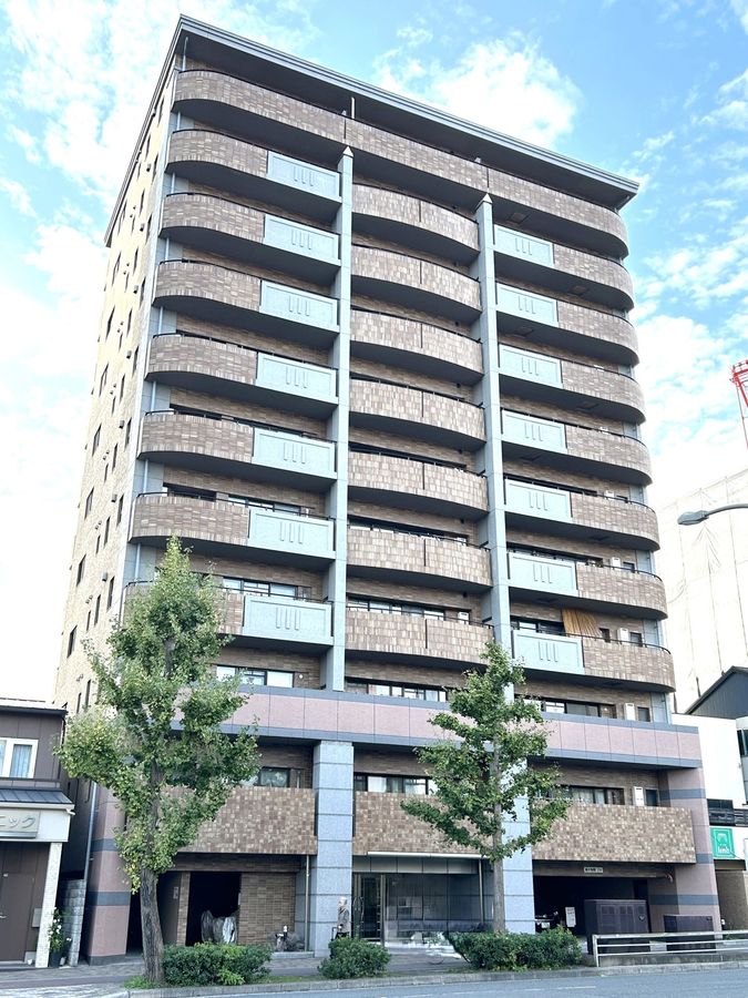 ルイシャトレ二条城 外観 ルイシャトレ二条城 外観