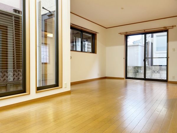 花咲二丁目戸建 LDK約16.5帖 花咲二丁目戸建 LDK約16.5帖
