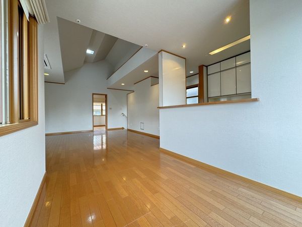 東船橋4丁目戸建 2階LDK 約21.3帖 東船橋4丁目戸建 2階LDK 約21.3帖