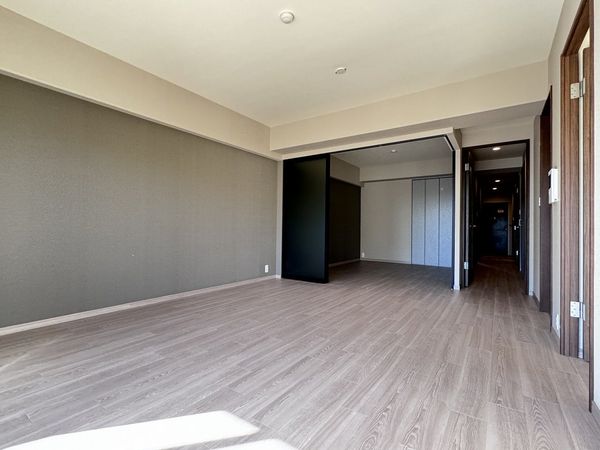 エル・シティ新浦安北街区四番館 リビングダイニング(約10.5帖)・洋室(4) エル・シティ新浦安北街区四番館 リビングダイニング(約10.5帖)・洋室(4)