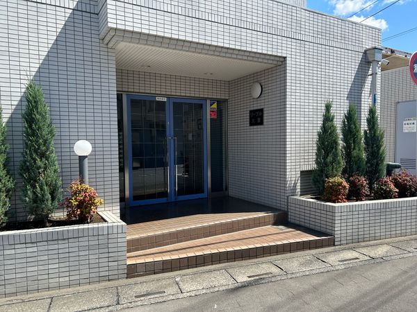 リーブル大宮 エントランス リーブル大宮 エントランス