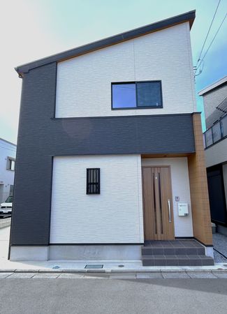 フリーゼ武蔵浦和C棟 建物外観 フリーゼ武蔵浦和C棟 建物外観