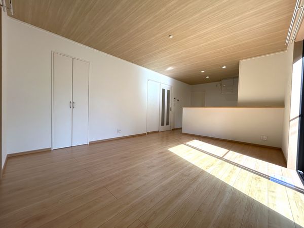 フリーゼ武蔵浦和C棟 リビングダイニングキッチン約15.5帖 フリーゼ武蔵浦和C棟 リビングダイニングキッチン約15.5帖