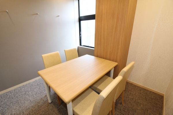 三井のリハウス 枚方センター