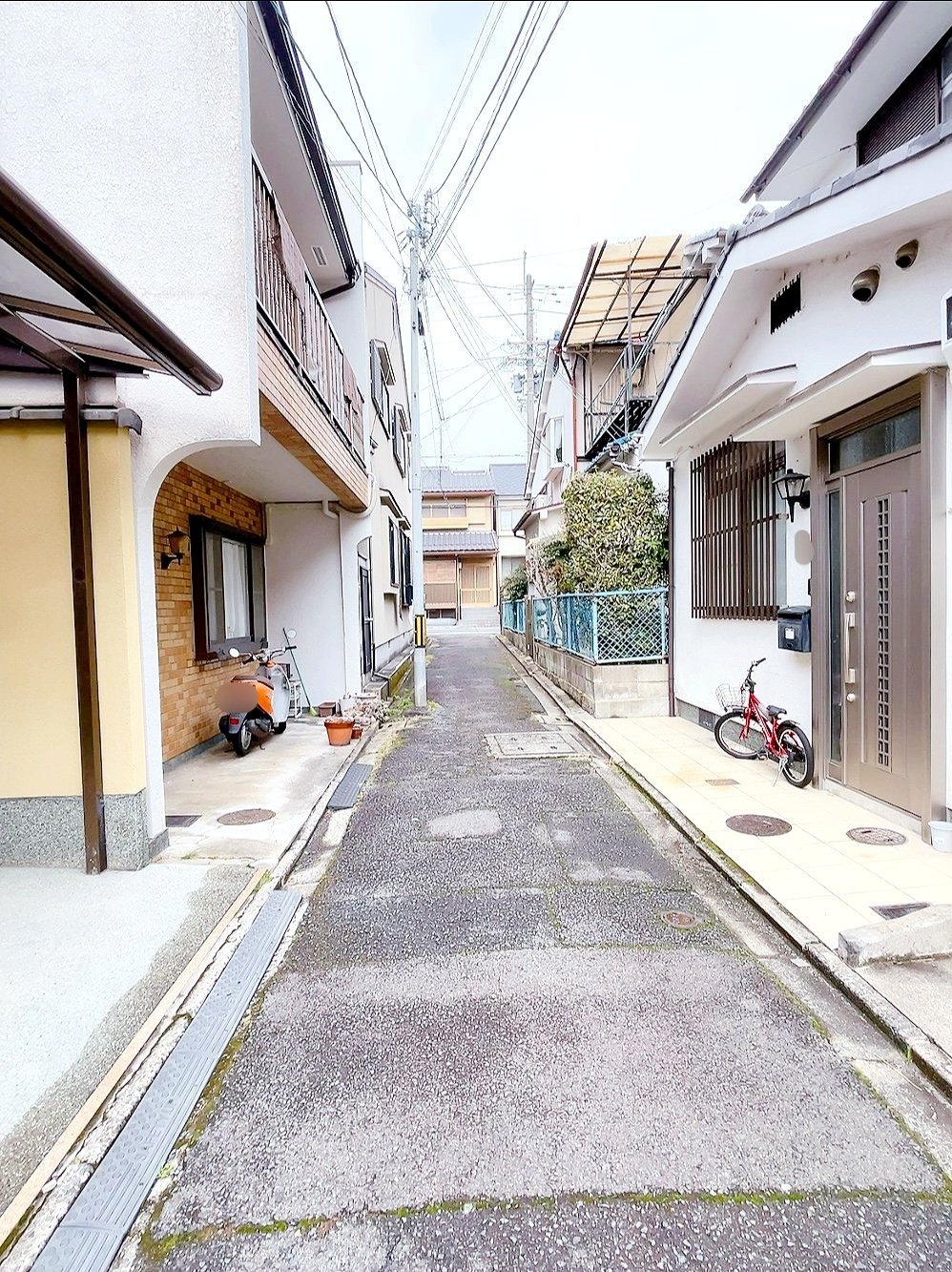Front road