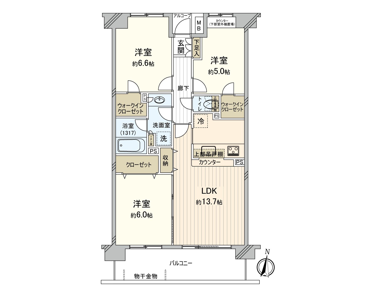 Storage space is established in all rooms including WIC. LDK is about 13.7 quires of area. I can perform daily cleaning with all rooms with flooring specifications easily.