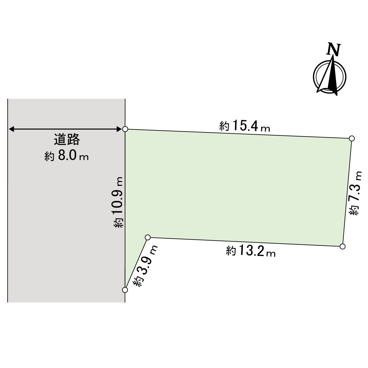 ※不是實測圖。前面道路是西側，幅員約8.0m的公路。正正面寬度約10.9m做接道。因為很充裕所以能把車順利拿進拿出。