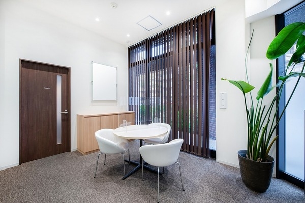 三井のリハウス 六本松センター