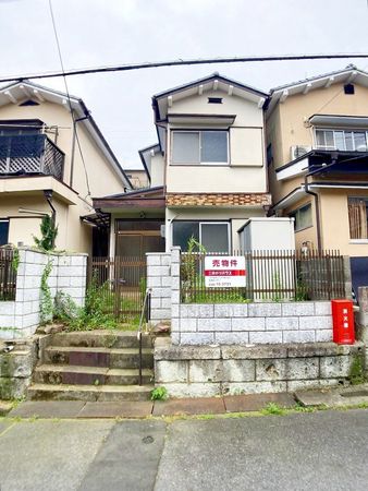大津市湖城が丘 前面道路含む外観 大津市湖城が丘 前面道路含む外観