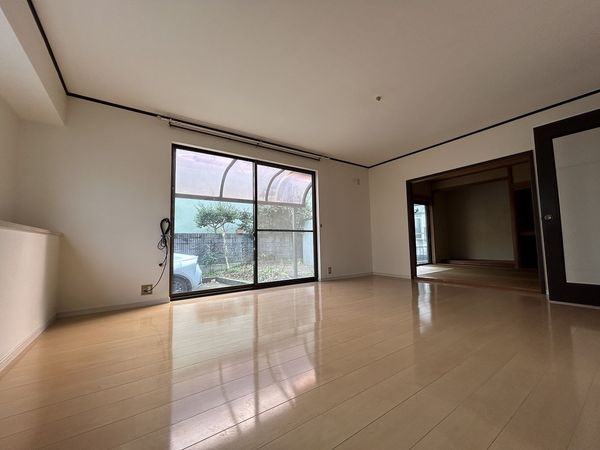 大津市月輪5丁目 リビング