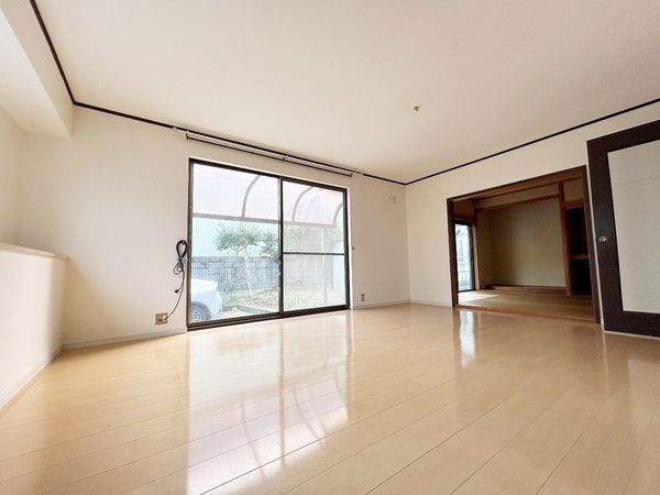 大津市月輪5丁目 リビング