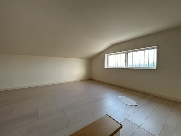 小屋裏収納有
