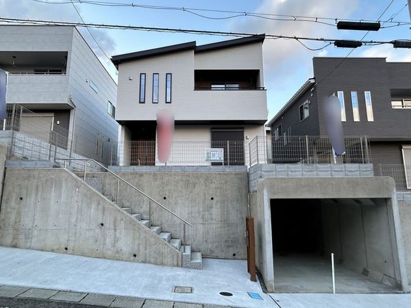 南郷上山町 8号棟 外観 南郷上山町 8号棟 外観