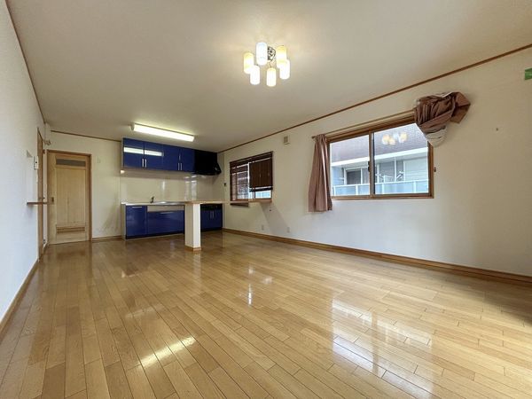 大津市下阪本4丁目 リビング