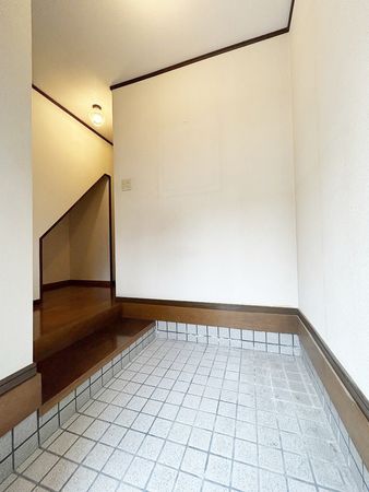大津市島の関 戸建て 玄関 大津市島の関 戸建て 玄関