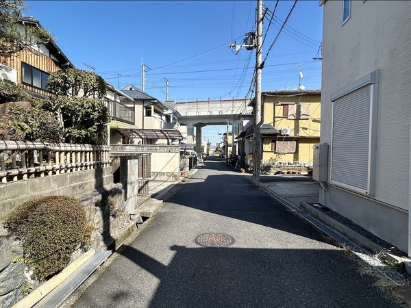 大津市二本松 前面道路含む外観 大津市二本松 前面道路含む外観