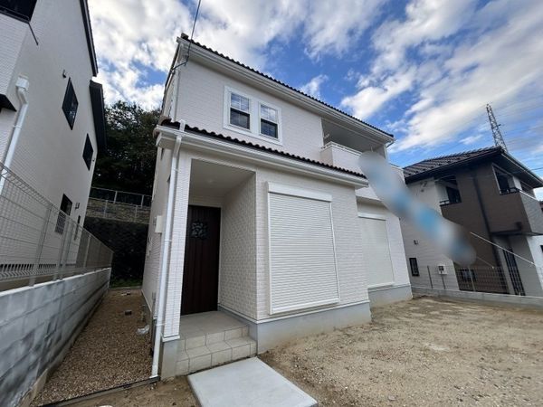 南郷上山町 2号棟 外観 南郷上山町 2号棟 外観