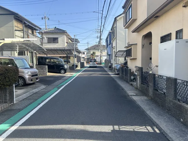 南西側前面道路