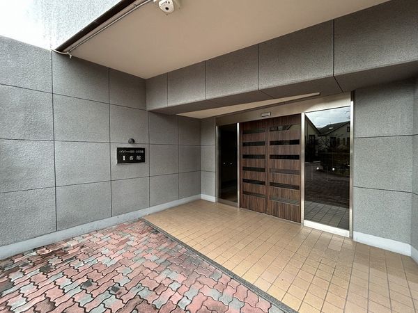 メゾンドール瀬田公園都市 Ⅰ番館 エントランス エントランス