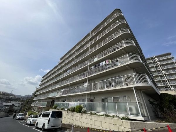 ネオコーポ大津湖城ケ丘 A棟 外観 ネオコーポ大津湖城ケ丘 A棟 外観