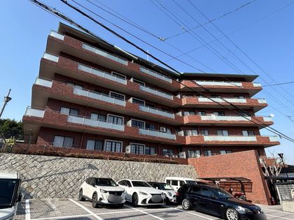 アーバンスカイハイツ石山寺 外観