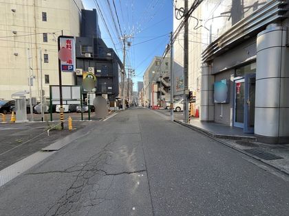 中央二丁目土地(古タワーパーキング) 前面道路含む外観 前面道路含む外観