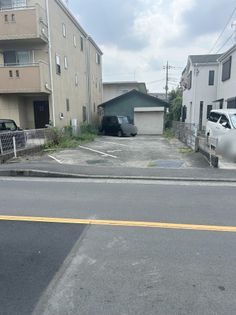 大和市中央林間1丁目 古家付土地 前面道路含む外観